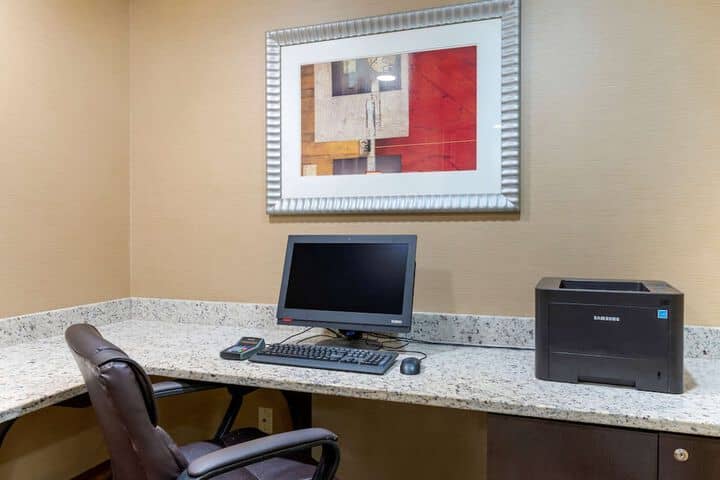 Business Center 50 of 55