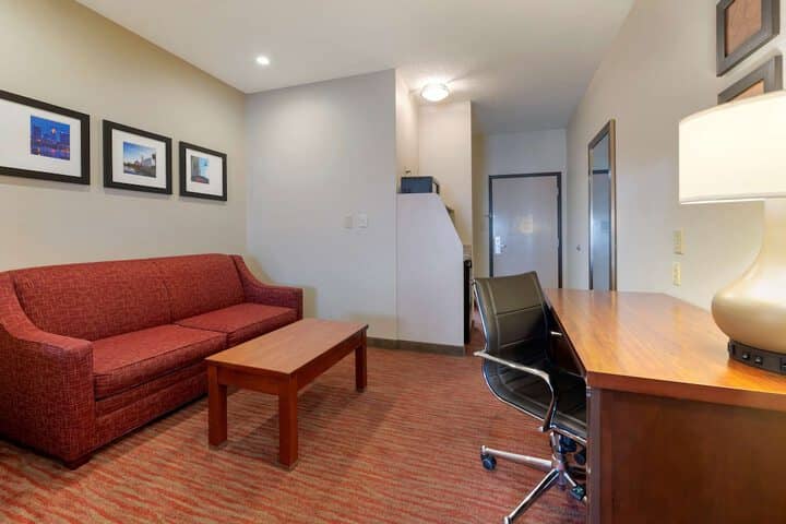 Room 25 of 55